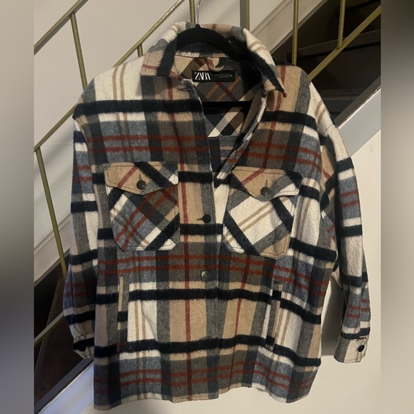 Zara Shacket - Picture 4 of 4